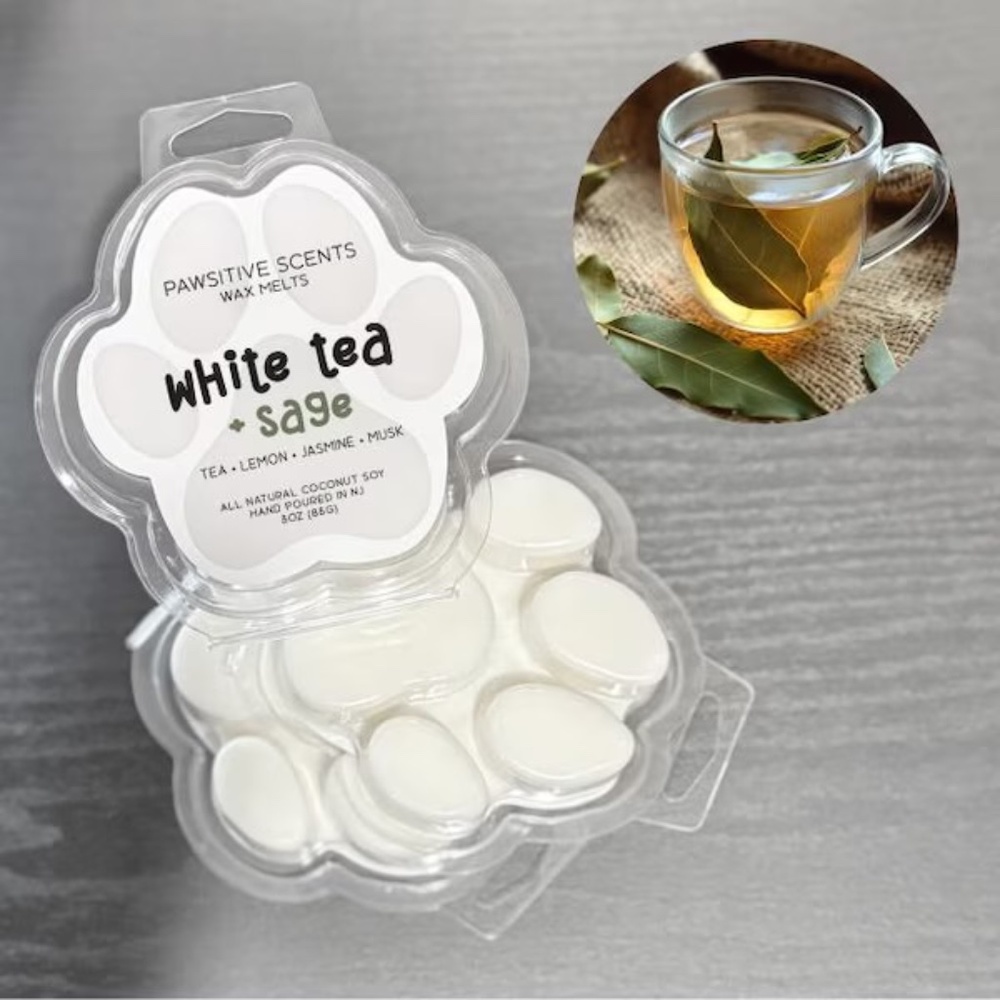 Wax Melt Paw Print/White Tea & Sage Scent/Coconut Soy Wax/100% Vegan